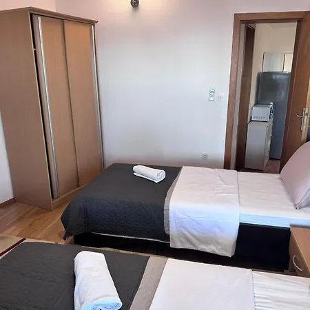 Centar * Ploce (Dubrovnik-Neretva)